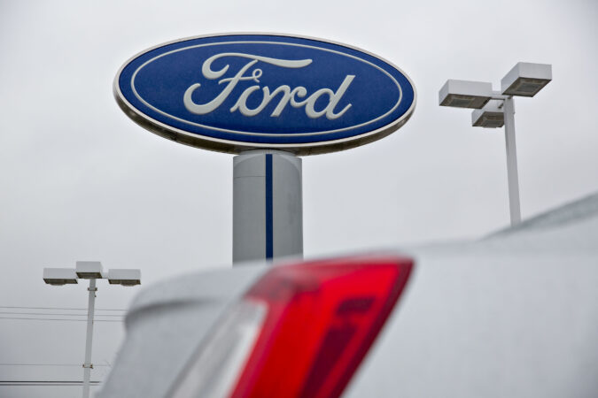 Ford taps Amazon to let shoppers buy its used cars online