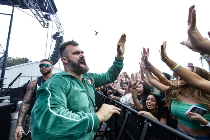 ‘New Heights’ to host ‘belly bucking’ Black Friday tailgate; plus, why Jason Kelce remains confident in Eagles