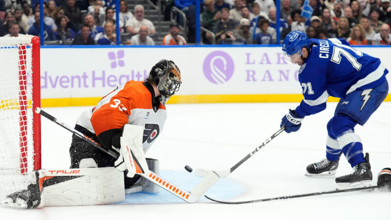 Flyers takeaways: Sam Ersson a rare bright spot in a listless offensive showing vs. the Lightning