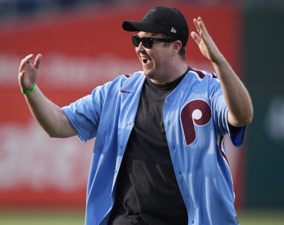 Shane Gillis mocks Trump’s ‘piggy’ insult hurled at former Philly Daily News reporter