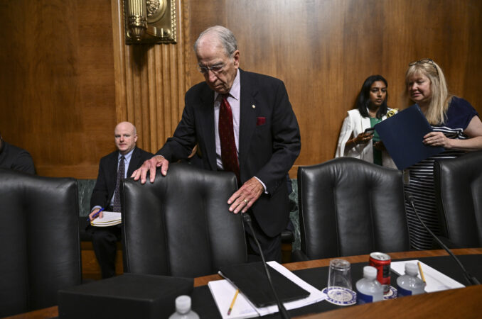 Trump’s farmer bailout caps tough year for loyal constituency