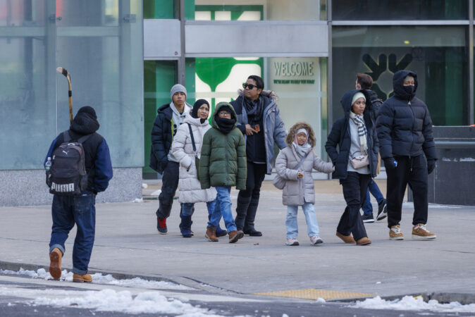 After more icy mornings in the Philly region, the snow may disappear in a hurry Thursday