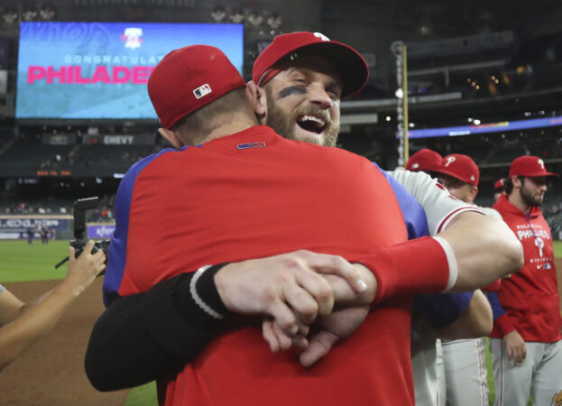 Why waste a Christmas wish on the Eagles? Phillies, Sixers need all the help they can get