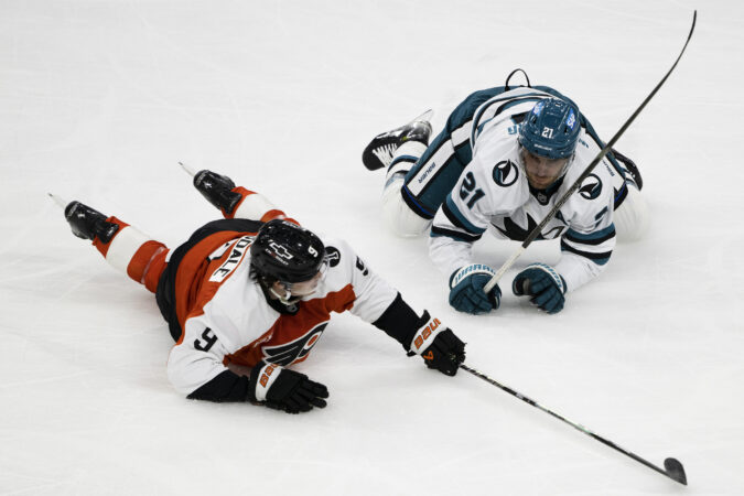 The Big Picture: Flyers show fight, Villanova women’s Big 5 title, and the week’s best sports photos