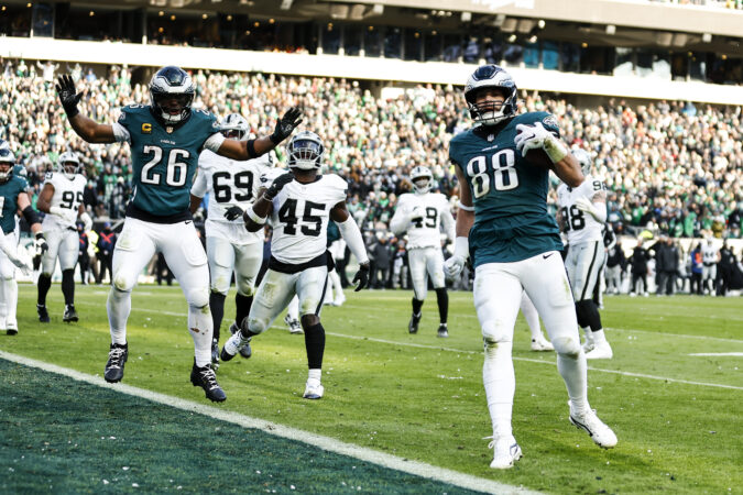 Week 16 NFL power rankings roundup: Eagles barely move after win over Raiders