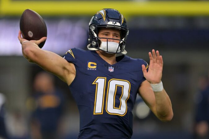 Eagles open as slim favorites over Chargers in Week 14; plus, updated Super Bowl and MVP odds