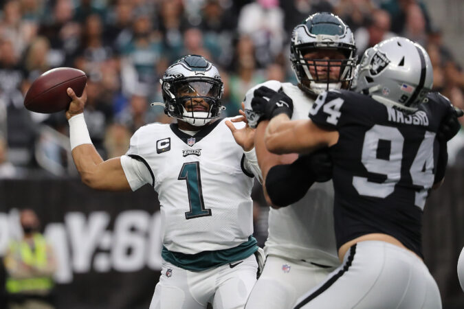 Eagles vs. Raiders Week 15 predictions roundup: Will the Birds end their three-game skid?