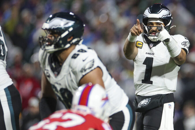 Eagles favored over Commanders in Week 18; Super Bowl odds take a dip despite win