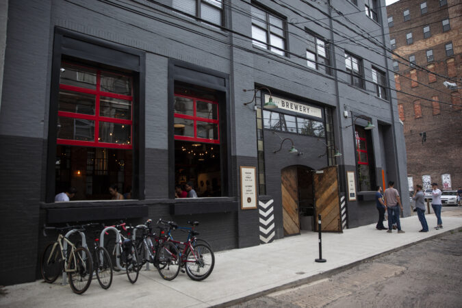 A Manayunk brewery closes, and a downtown Philly brewer will replace it