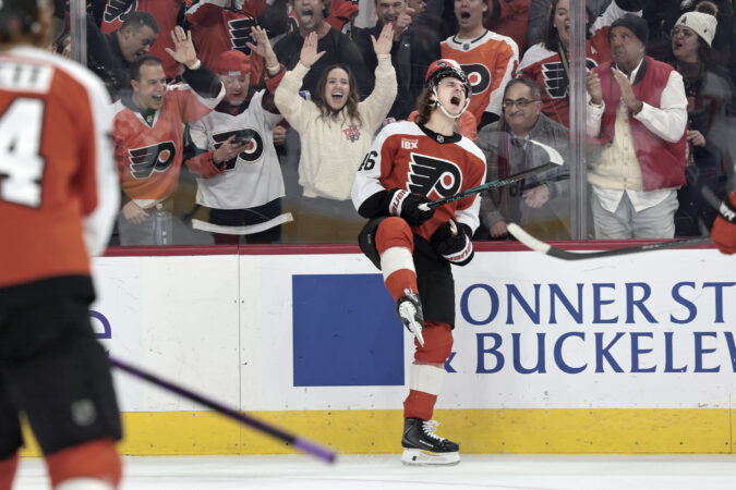 Trevor Zegras scores twice against his old team in the Flyers’ 5-2 win over the Ducks