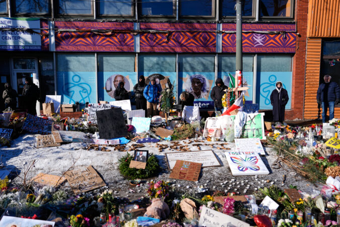 2 federal officers fired shots during encounter that killed Alex Pretti, DHS tells Congress