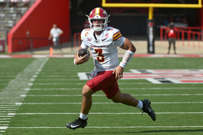 Reports: Iowa State QB Rocco Becht joining coach Matt Campbell at Penn State