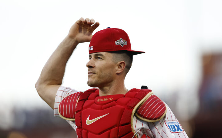 What’s the Phillies’ plan if J.T. Realmuto moves on? Here are some options.