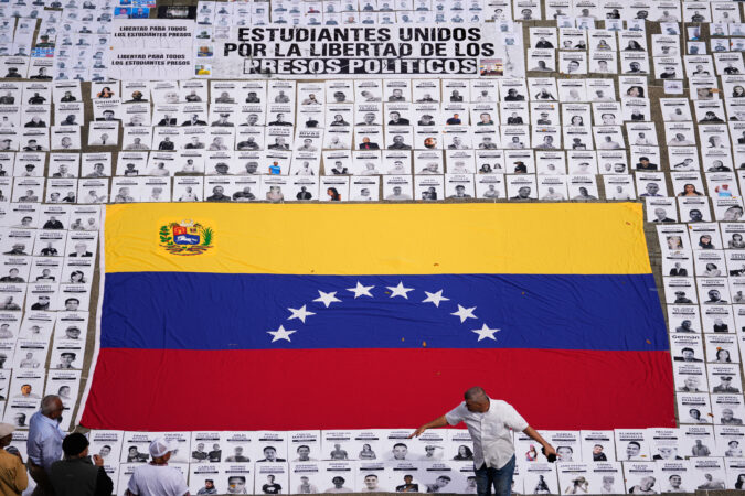 Hundreds more Venezuelans come forward to register relatives as ‘political prisoners’