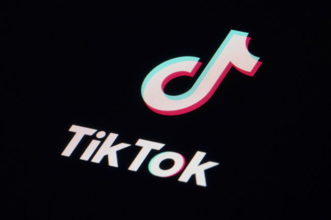 TikTok finalizes a deal to form a new American entity