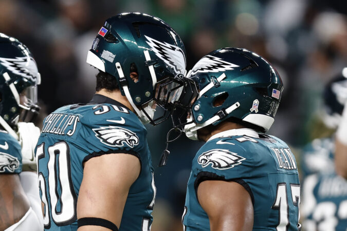 Nakobe Dean and Jaelan Phillips want to be back with the Eagles, but one has a greater chance than the other