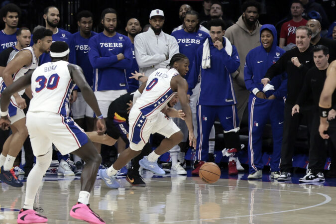 Sixers guard Tyrese Maxey had 20 points but shot only 7 of 25 from the field in Tuesday's loss to Phoenix.