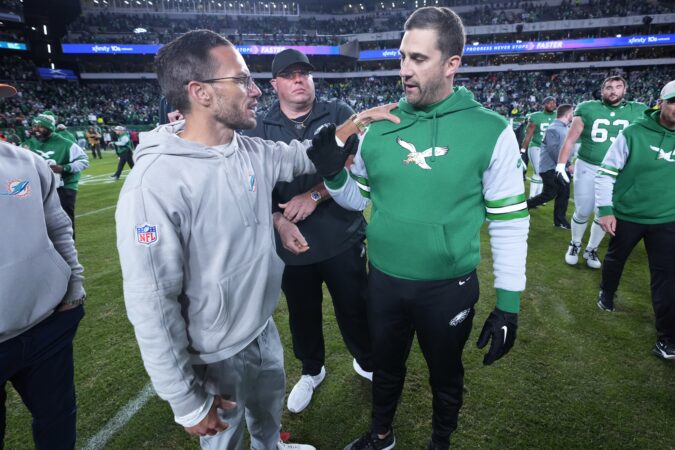 After embarrassing Kevin Patullo pile-on, Eagles must make Mike McDaniel their main OC target