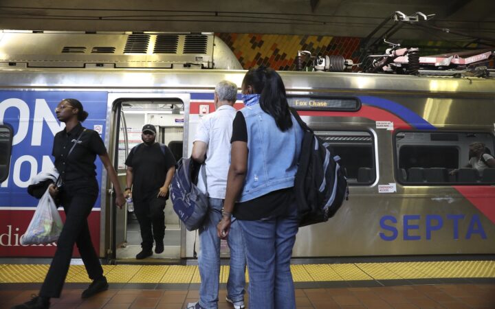 Fox Chase riders will take shuttle buses while SEPTA crews install new tracks