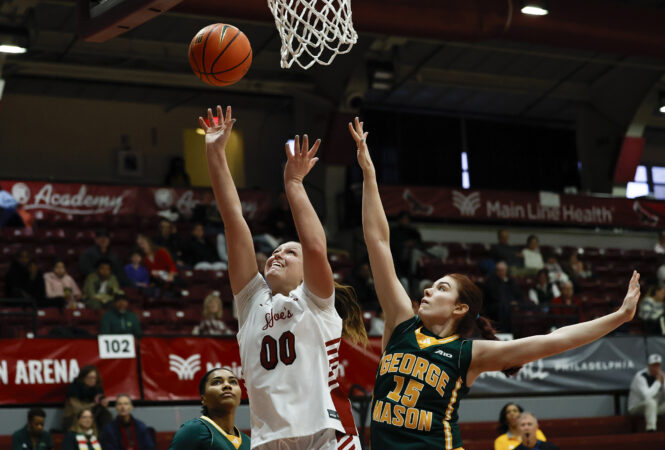 St. Joe’s women can’t keep up with George Mason