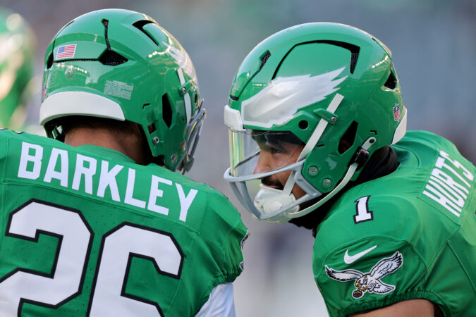 The Eagles are entering the playoffs relatively healthy, while the 49ers have a few key injuries