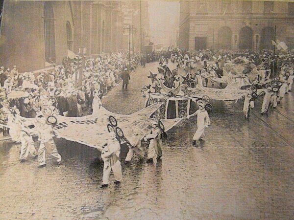 What was the first city-sponsored New Year’s Day procession in America? The answer lies in Philly.