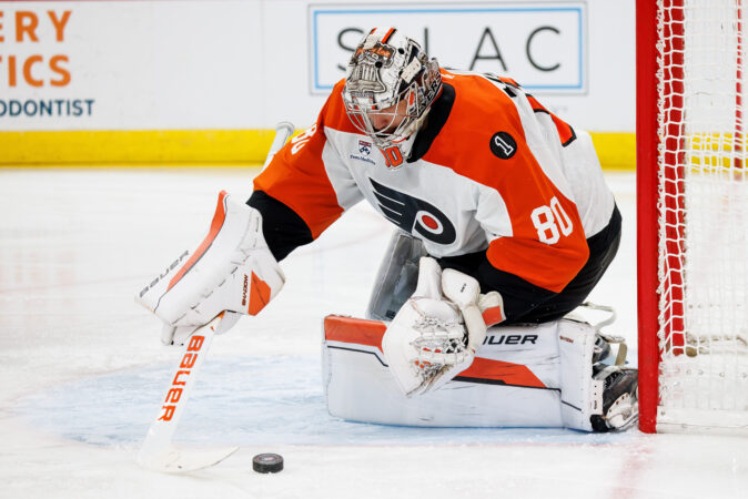 Dan Vladař injured, Flyers’ skid reaches four after 5-2 loss to Sabres