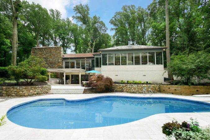 Muhammad Ali's former Cherry Hill home has hit the market again. It features a pool, hot tub, and tennis court.