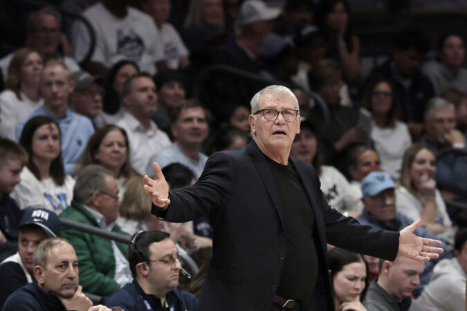 Villanova’s battle against No. 1 UConn brought fleeting flashbacks of the ‘old-school Big East’