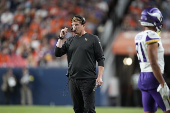 Source: Eagles hire ex-Vikings assistant Chris Kuper to replace offensive line coach Jeff Stoutland