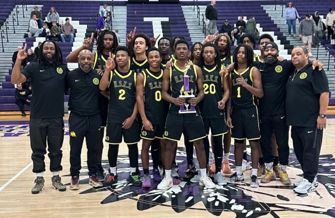 E&S hopes ‘unfair’ ruling is reversed after skirmish led to elimination from Public League hoops playoffs