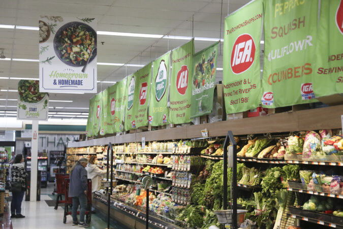 U.S. economic growth weaker than thought in fourth quarter with government shutdown, consumer pullback