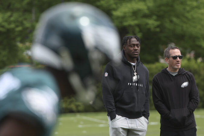 The Eagles are assessing A.J. Brown’s trade market. Just don’t expect Howie Roseman to give him away.