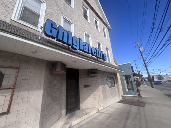 A restaurant in Pa.’s ‘Pizza Capital of the World’ may be reopening, nine years after the owner’s murder
