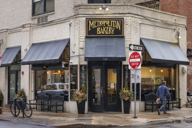 After a 33-year run, Metropolitan Bakery has sold. Its Rittenhouse shop closes this month, but the breads will live on.