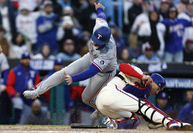 Ninth-inning rally not enough as the Phillies fall in extra innings to the Rangers