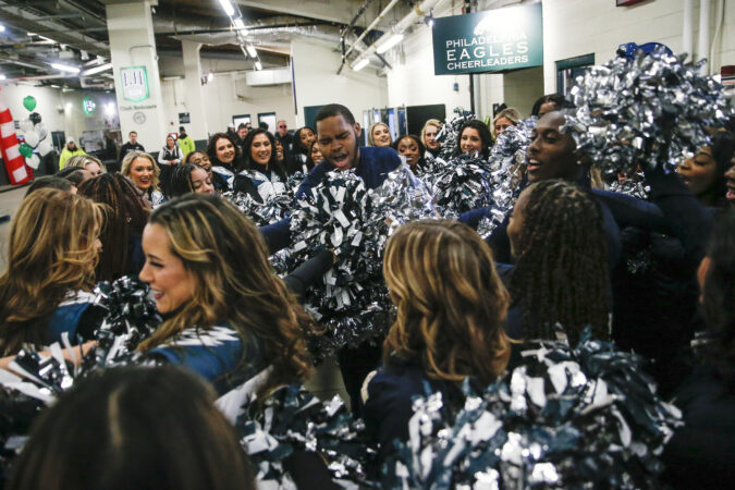 A new streaming series tells the story of a Philadelphia high school cheer squad
