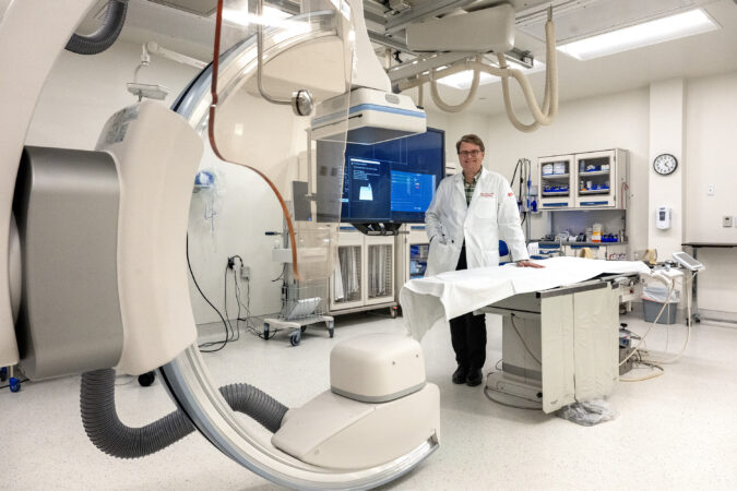 New Philadelphia-area cardiovascular surgery centers are pulling profitable procedures from hospitals and charging less