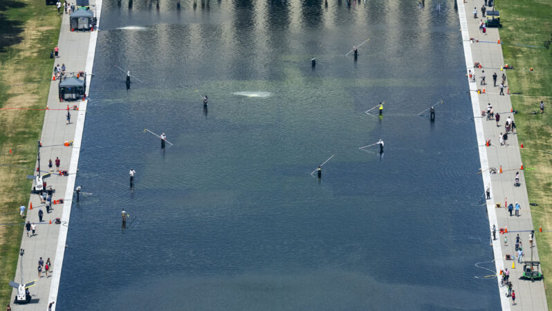 How the Reflecting Pool turned green: Missing ‘bubblers’ and a rush job