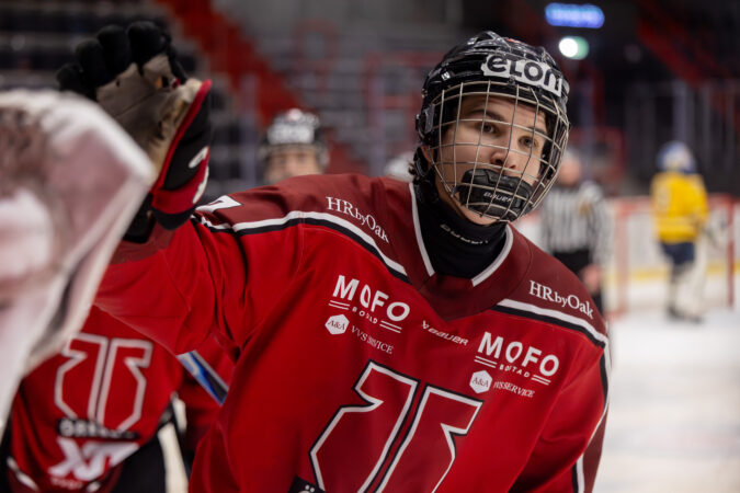 Flyers draft: Alexander Command feels a connection with Philly. But will he be there at No. 21 on draft day?
