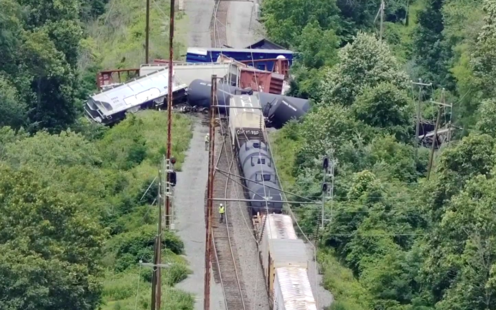 Shelter-in-place order lifted after freight train derailment in Bucks County