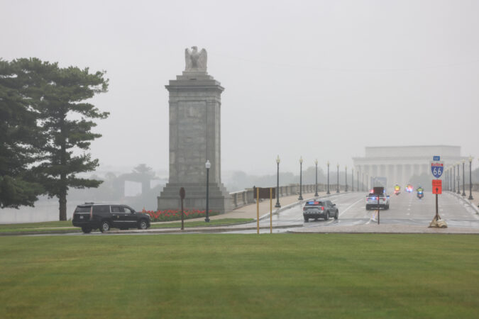 D.C. official tells Trump to build his arch somewhere else