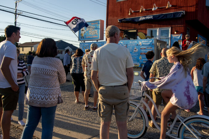 🍦 Is waiting in line the point? | Down the Shore