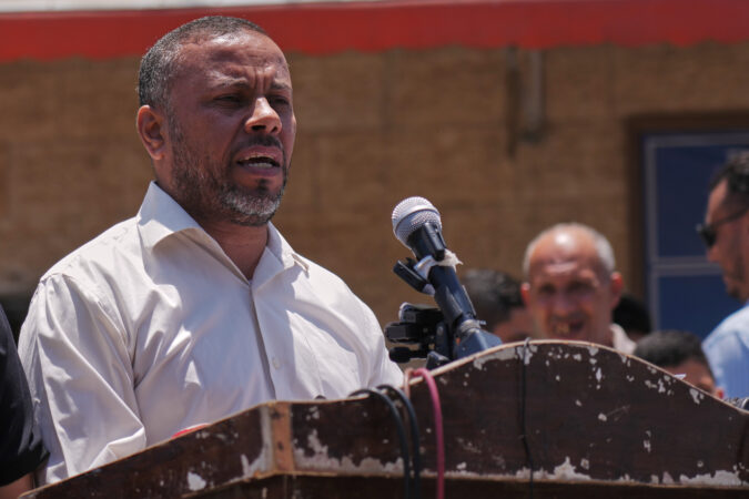 Hamas dissolves its government in Gaza to transfer power to a U.N.-backed committee