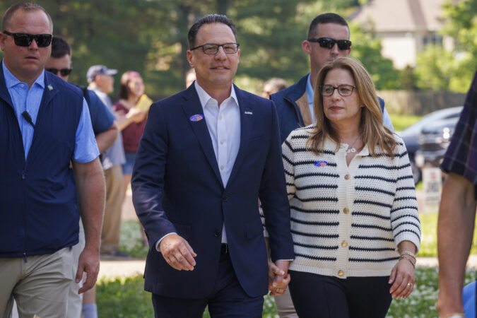 Gov. Shapiro can’t be sued by his Abington neighbors over a property dispute, judge rules. But Josh Shapiro, a homeowner, can.