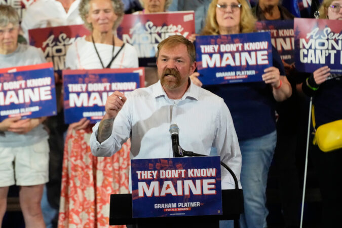 Graham Platner, isolated, defies Maine Democrats as they try to hatch a plan