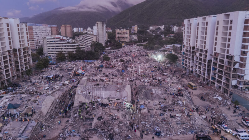 Venezuelan medics fear infections from quake injuries as search for untold dead continues