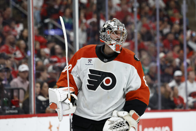 Flyers goaltender Dan Vladař finished sixth last season in Vezina Trophy voting.