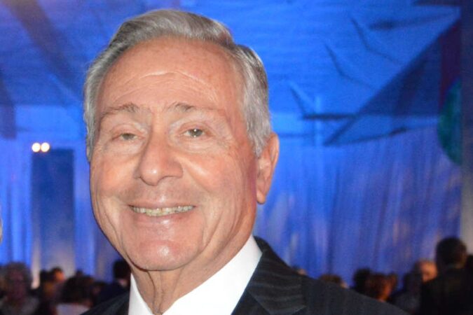 Mr. Abramson “touched countless lives across the world through his generosity, compassion, and leadership,” Penn officials said.
