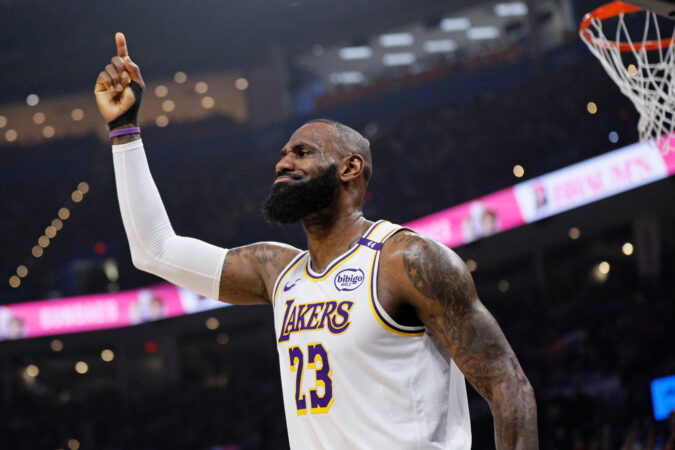 ‘Definitely championship or bust’: What Allen Iverson, Charles Barkley, NBA legends and media stars said about LeBron to the Sixers